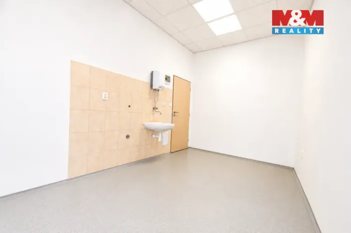 Pronájem obchodního prostoru, Jičín - Valdické Předměstí, Tylova, 18 m2