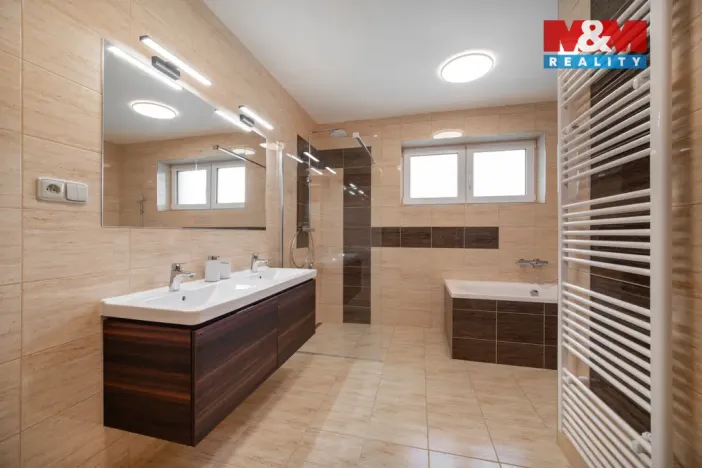 Prodej rodinného domu, Červená Voda, 129 m2
