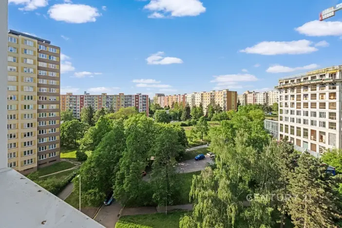 Pronájem bytu 2+1, Praha - Kamýk, Zárubova, 61 m2