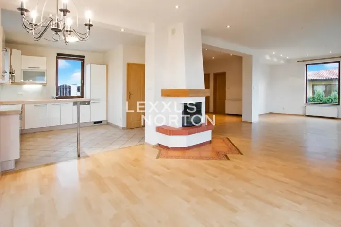 Pronájem vily, Praha - Jinonice, Souběžná I, 300 m2