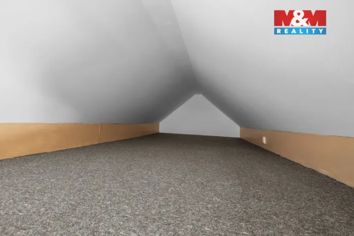 Pronájem bytu 2+1, Velvary, Chržínská, 78 m2