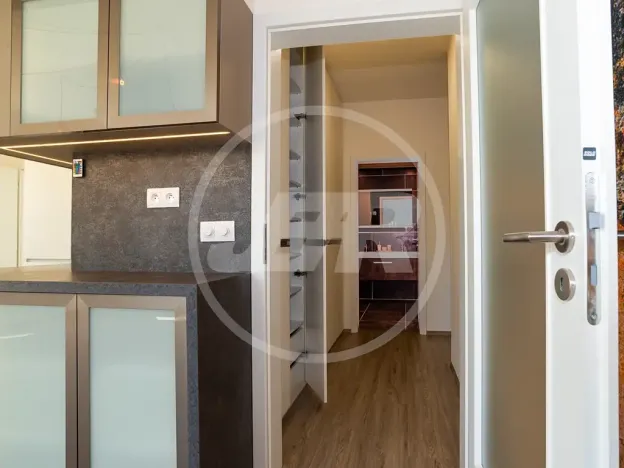 Prodej bytu 4+kk, Praha - Michle, U plynárny, 111 m2
