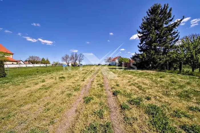 Prodej pozemku pro bydlení, Chleby, Průběžná, 873 m2