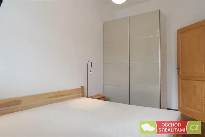 Pronájem bytu 2+kk, Praha, Zikova, 49 m2