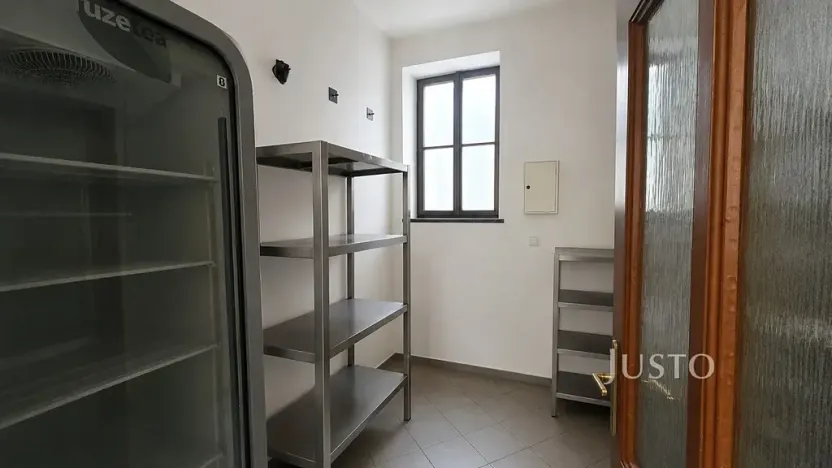 Pronájem restaurace, Písek, Sedláčkova, 110 m2