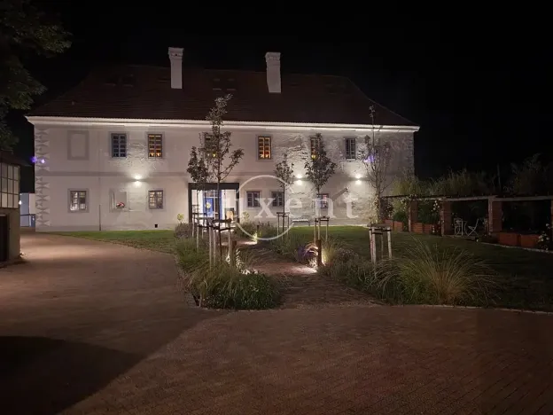 Prodej ubytování, Hluboká nad Vltavou, 1114 m2