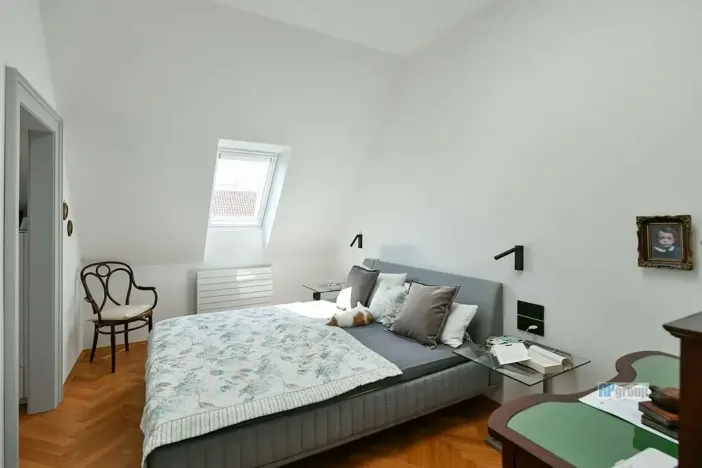 Prodej atypického bytu, Praha - Josefov, Valentinská, 108 m2