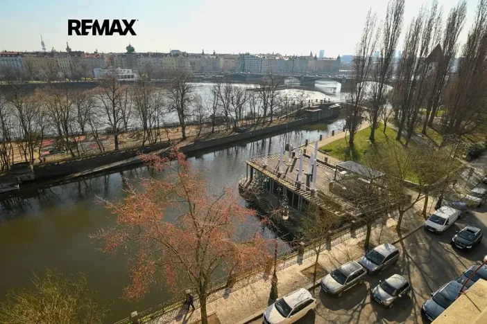 Prodej bytu 3+1, Praha - Smíchov, Janáčkovo nábřeží, 115 m2