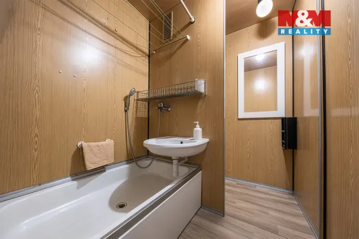 Prodej bytu 1+1, Chomutov, Školní pěšina, 35 m2