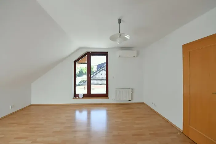 Pronájem rodinného domu, Horoměřice, 350 m2