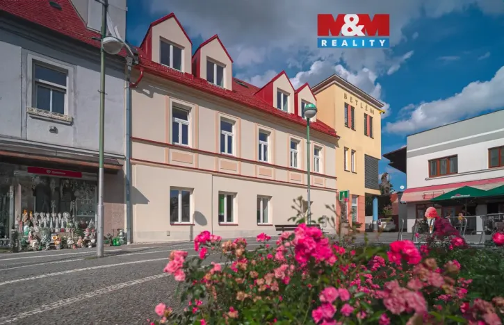 Pronájem bytu 1+kk, Třebechovice pod Orebem, Masarykovo náměstí, 41 m2