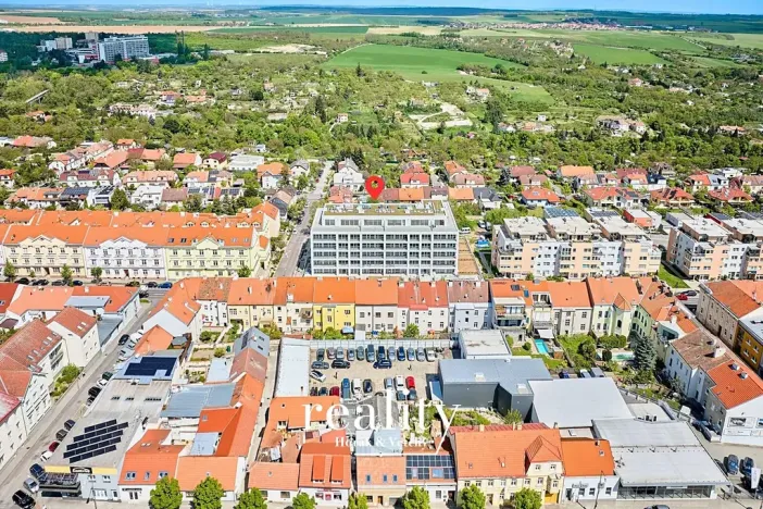 Pronájem bytu 1+kk, Znojmo, Jarošova, 37 m2