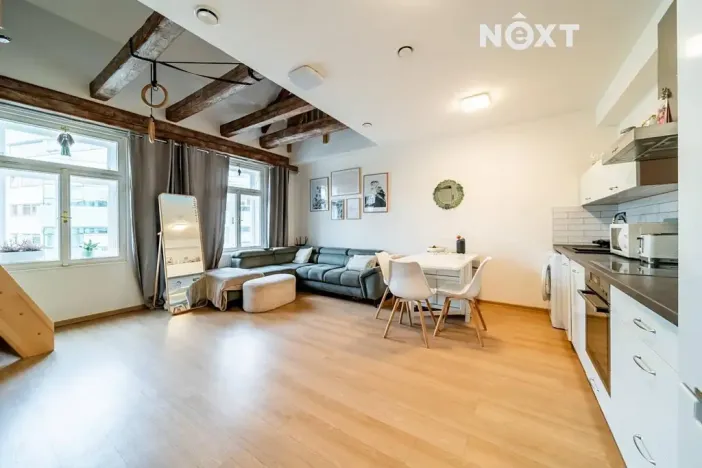 Pronájem bytu 2+kk, Vsetín, Dolní náměstí, 72 m2