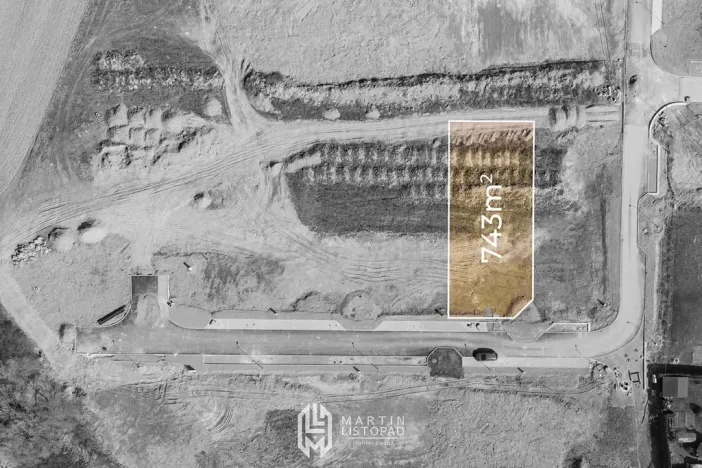 Prodej pozemku pro bydlení, Komárov, 743 m2