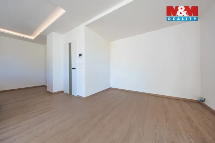Prodej rodinného domu, Velké Popovice, Husova, 201 m2