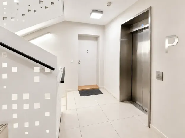 Pronájem apartmánu, Praha - Smíchov, Kobrova, 172 m2