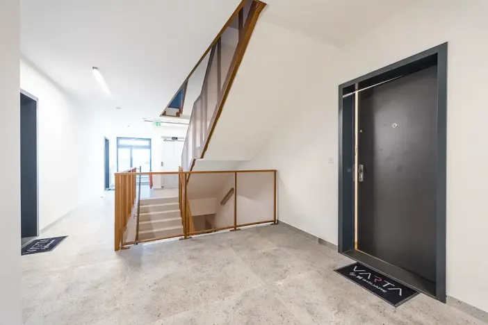 Pronájem bytu 1+kk, Praha, Milánská, 31 m2