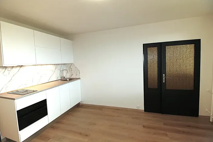 Prodej bytu 2+kk, Praha - Lhotka, Jílovská, 40 m2