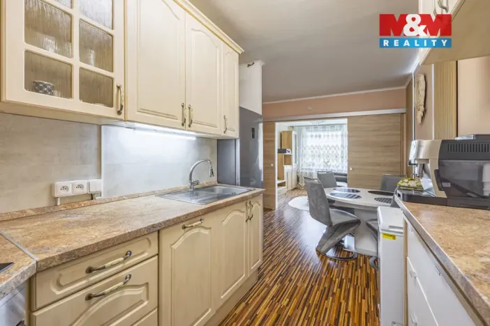 Prodej bytu 3+1, Praha - Řepy, Makovského, 66 m2
