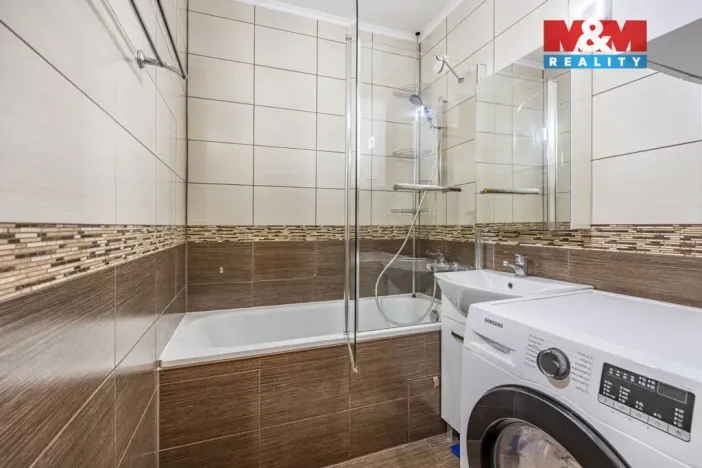Prodej bytu 3+1, Praha - Řepy, Makovského, 66 m2