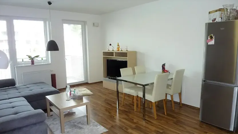 Pronájem bytu 2+kk, Praha - Modřany, Fikerova, 67 m2