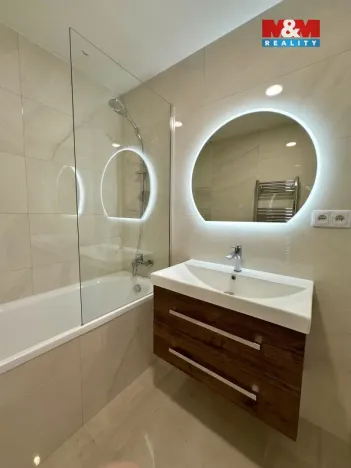 Pronájem bytu 3+kk, Praha - Bohnice, Zelenohorská, 68 m2