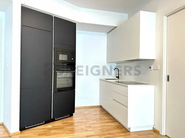 Pronájem bytu 2+kk, Praha - Smíchov, Kmochova, 55 m2