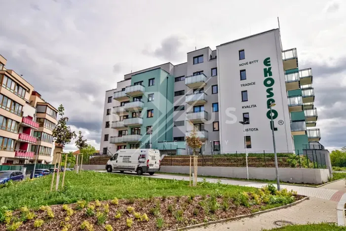 Pronájem bytu 2+kk, Praha - Strašnice, Strančická, 52 m2