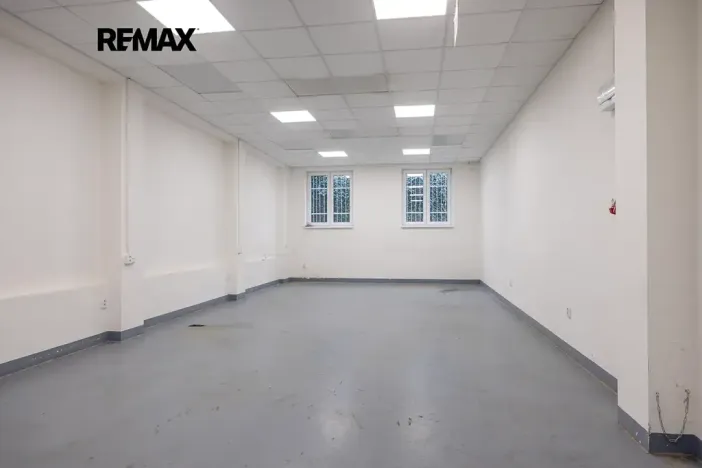 Pronájem kanceláře, Rudná, Masarykova, 1270 m2