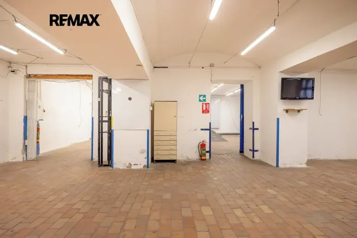 Pronájem kanceláře, Rudná, Masarykova, 1270 m2