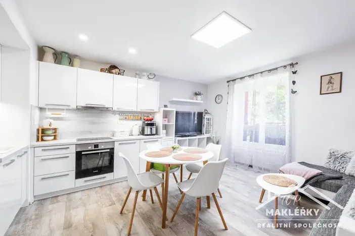 Prodej bytu 2+1, Kolín, Bachmačská, 51 m2