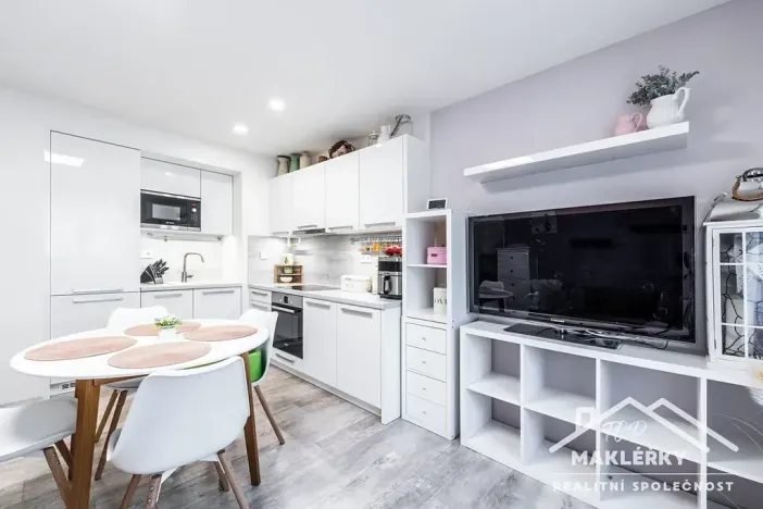 Prodej bytu 2+1, Kolín, Bachmačská, 51 m2