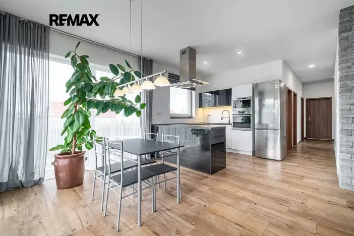 Prodej bytu 4+kk, Česká Bříza, 102 m2
