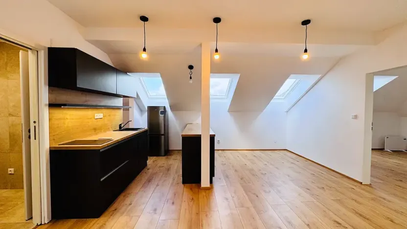 Pronájem bytu 2+kk, Brno, Francouzská, 57 m2