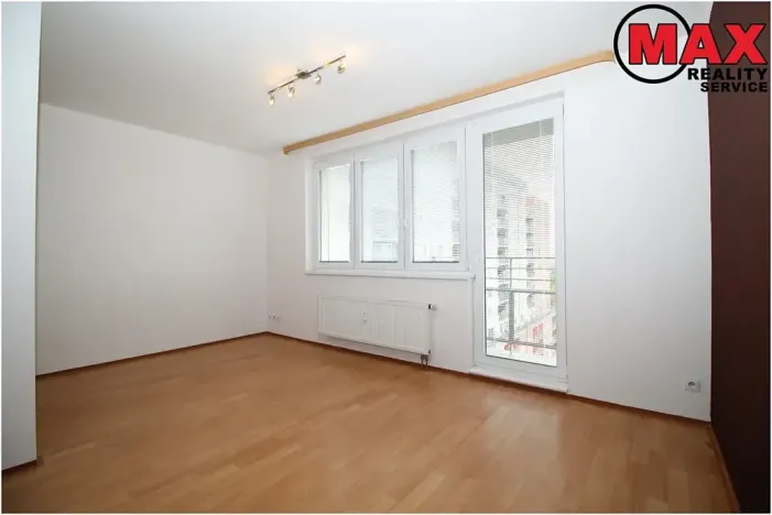 Pronájem bytu 1+kk, Praha - Troja, Hnězdenská, 36 m2
