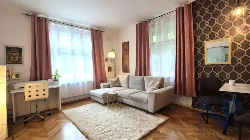 Pronájem bytu 2+1, Praha - Libeň, V Holešovičkách, 58 m2