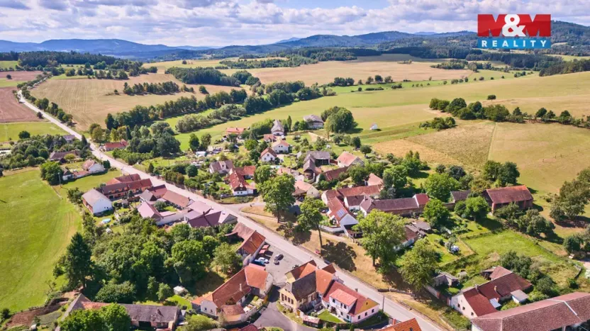 Prodej rodinného domu, Újezdec, 452 m2