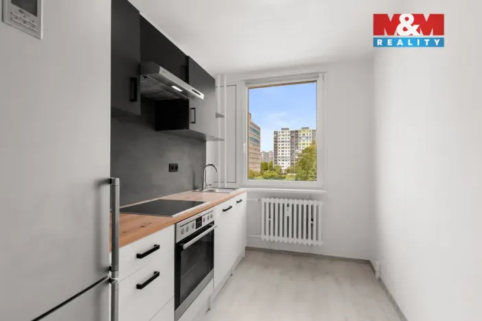 Prodej bytu 3+1, Praha - Troja, Lublinská, 70 m2