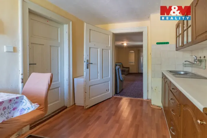 Prodej bytu 5+1, Cheb - Tršnice, 100 m2