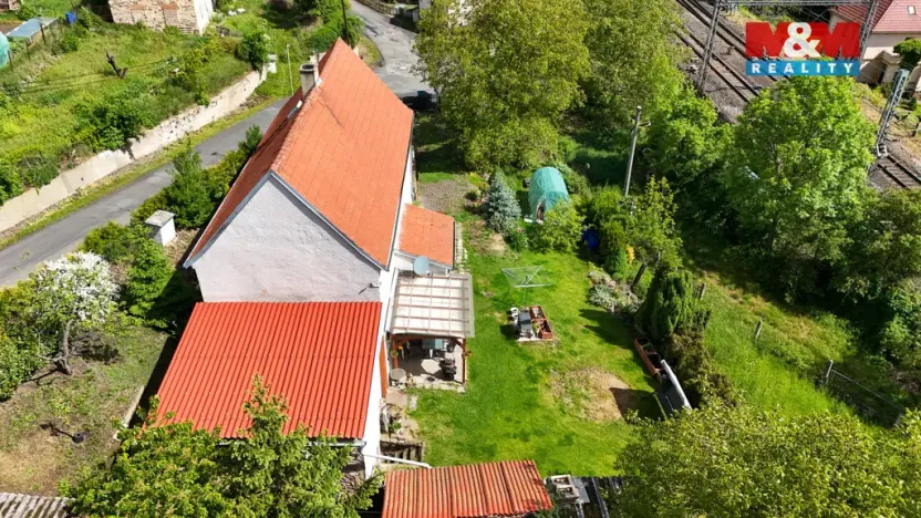 Prodej rodinného domu, Prackovice nad Labem, 200 m2