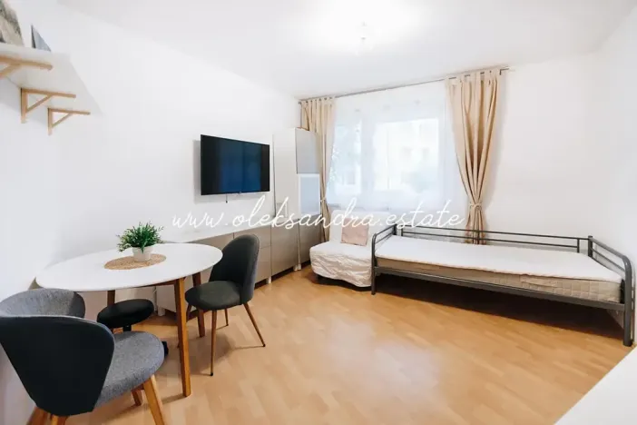 Pronájem bytu 2+kk, Praha - Troja, Mazurská, 38 m2