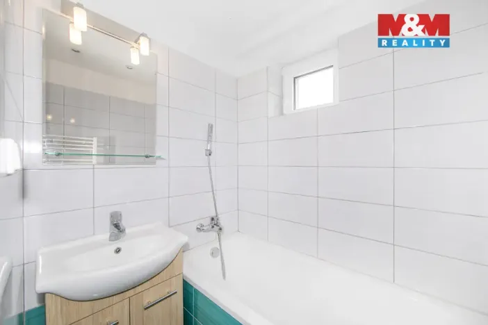 Prodej rodinného domu, Praha - Sobín, Ke Břvům, 172 m2