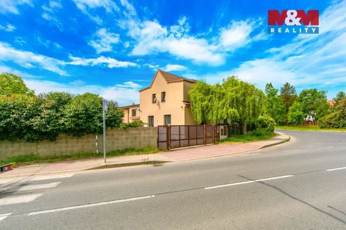 Prodej rodinného domu, Praha - Sobín, Ke Břvům, 172 m2