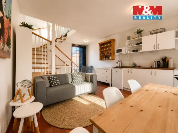 Pronájem bytu 2+kk, Mladé Buky, 48 m2