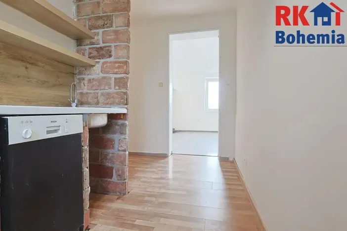 Prodej bytu 3+1, Pátek, 79 m2