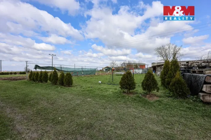 Prodej zahrady, Lužice, 372 m2