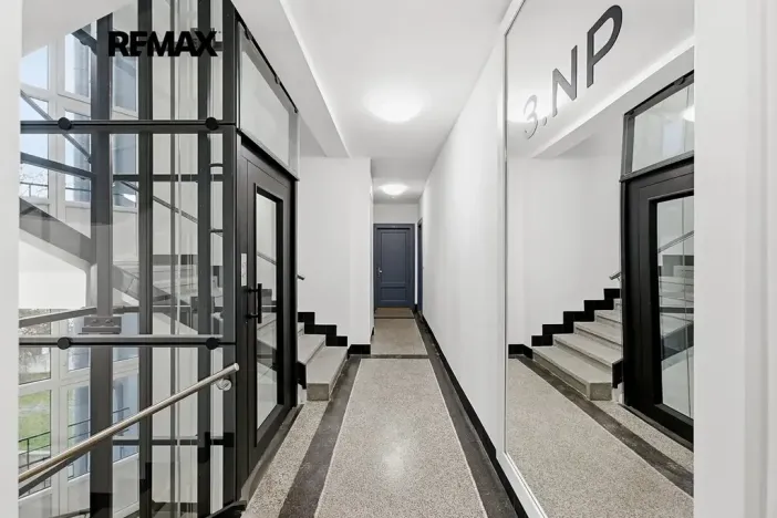 Pronájem bytu 2+kk, Praha - Žižkov, Jeseniova, 48 m2