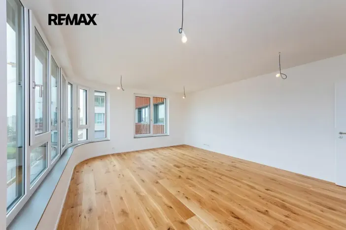 Prodej bytu 1+kk, Praha - Radlice, U Komína, 38 m2