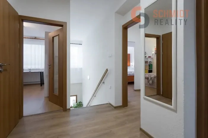 Prodej rodinného domu, Hustopeče, U Větrolamu, 300 m2