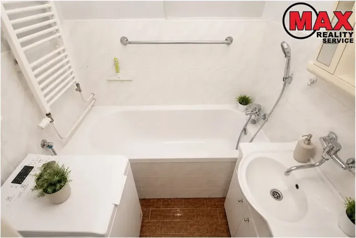 Pronájem bytu 1+1, Praha - Vršovice, K louži, 35 m2